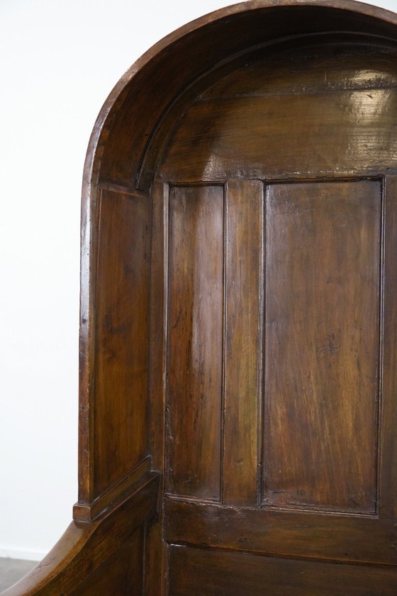 Image 1 of Antique English hooded lambing chair from the 18th century with a hood shape and a drawer