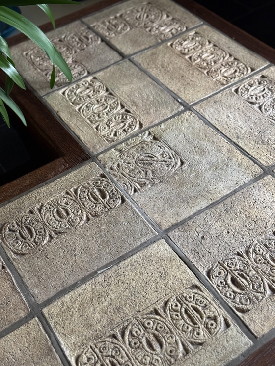 Image 1 of Brutalistischer Couchtisch mit Blumentopf