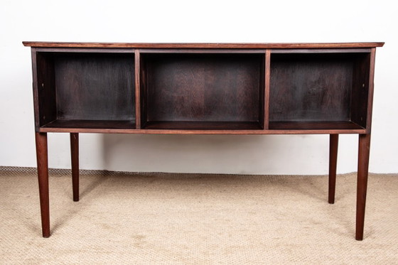 Image 1 of Scrivania danese in palissandro e base in teak, disegnata da Johannes Andersen nel 1960.