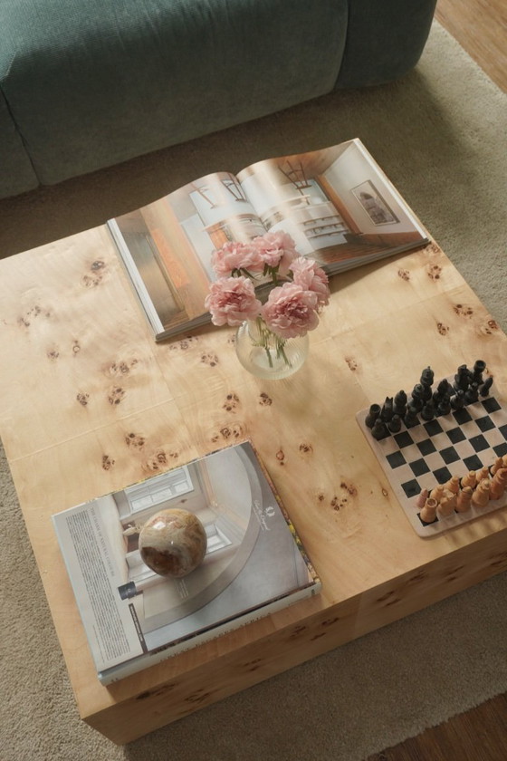 Image 1 of Einzigartiger Couchtisch aus Maserholz