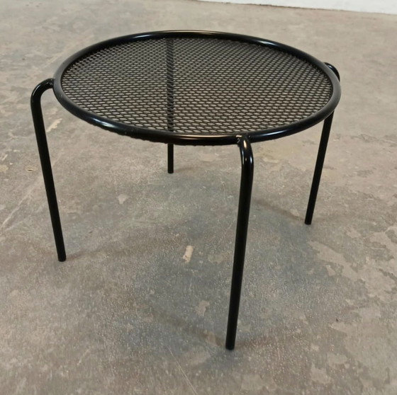 Ola Wihlborg voor IKEA geperforeerde metalen bijzettafel, Metaal, Zwart (foto 2 van 9)