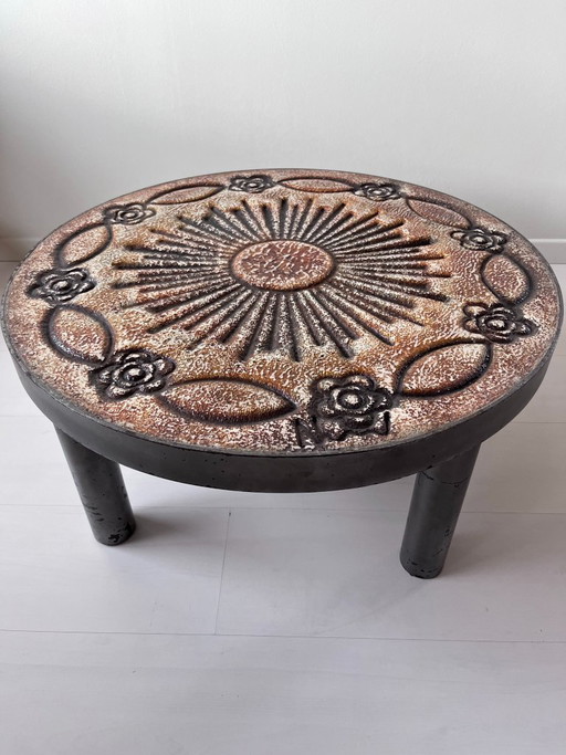 Round ceramic coffee table attributed to François Chaty