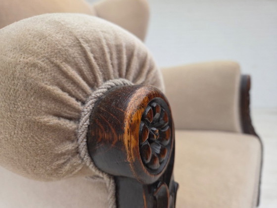 Image 1 of Fauteuil à oreilles danois des années 1960, revêtement en velours, bois de chêne sculpté.