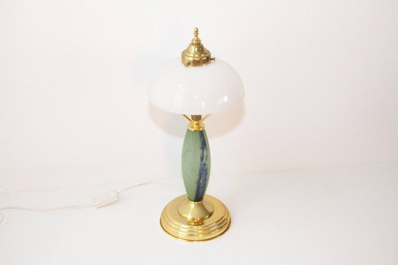Image 1 of Tafellamp glazen kap opaal glas kunststeen messing 46cm 80s vintage