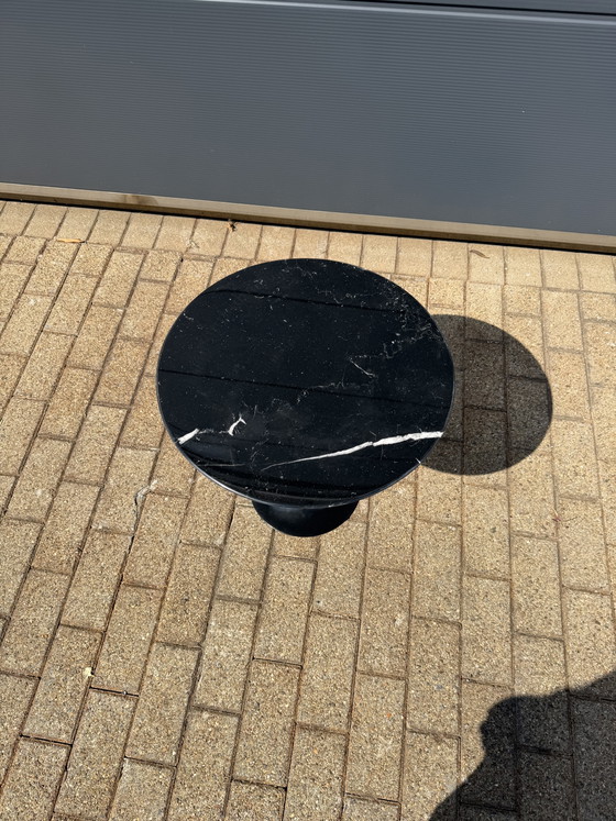 Image 1 of Knoll Tulip side table Nero Marquina marble in NEW CONDITION! Eero Saarinen