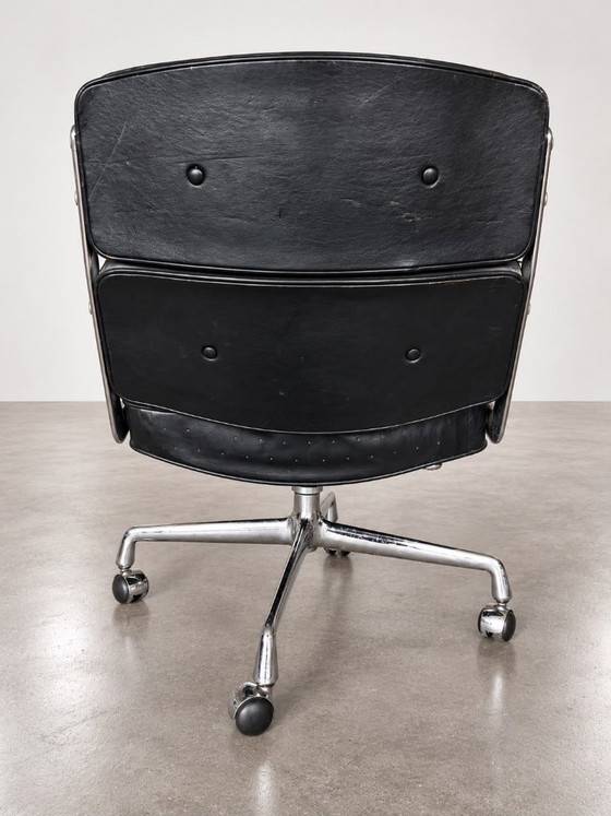 Charles & Ray Eames Lobby chair – Herman Miller, Sillas giratorias, Cuero (photo 6 of 6)