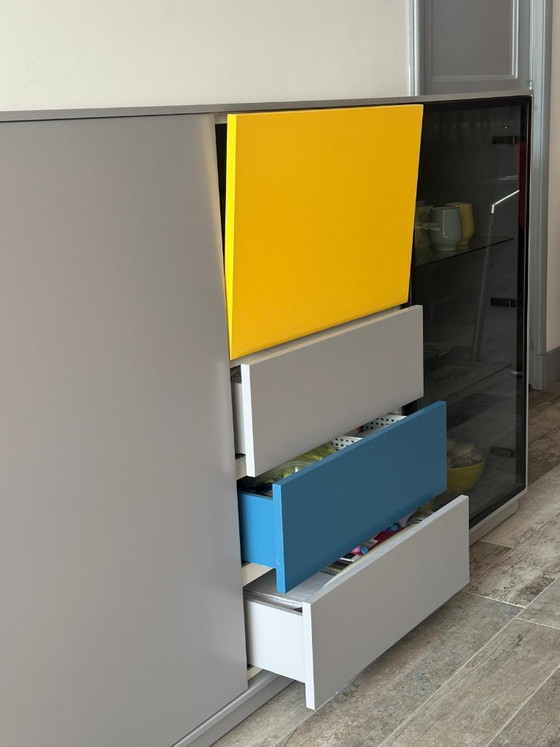 Mondrian-style sideboard – Wood (photo 4 of 5)