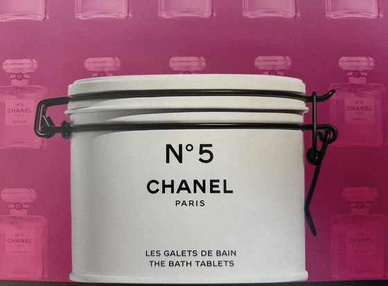 Image 1 of Originele Chanel No 5 Poster - Gelimiteerde Editie Parijs, Fabriek 5 Collectie