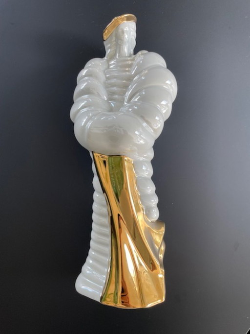 Vintage Statue Lady With Fur Coat - Sanbo Ceramica Valencia (1980s)