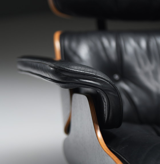 Image 1 of Vintage Eames Lounge Chairs & Ottoman 1971 - Ray & Charles Eames - Herman Miller