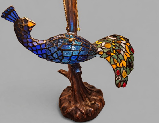 Lampe Dragonfly style Tiffany. Hauteur 60 cm. Diamètre abat-jour 45 cm. – Glass, Metal (photo 6 of 6)