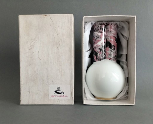 Jiří Laštovička postmodern vase for Thun Studio 1980's