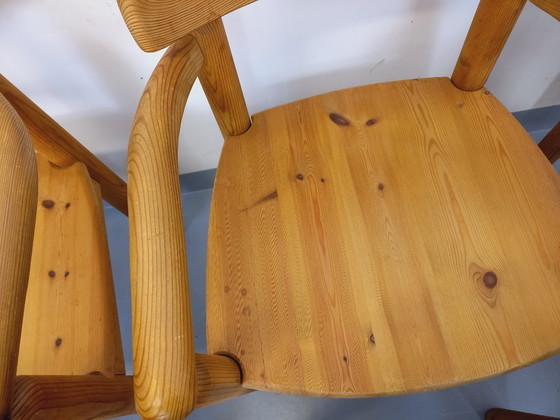 Image 1 of Set van 6 vintage Scandinavische Rainer Daumiller fauteuils van grenenhout uit de jaren 70.