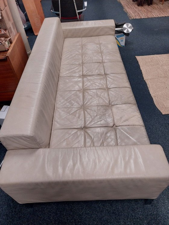 Image 1 of 1 divano in pelle Zanotta anni '70 a 3 posti e mezzo. Prodotto in Italia