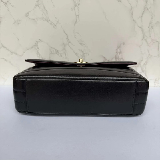 Chanel reversed chevron flap bag – Bolsos de hombro, Cuero (photo 3 of 16)