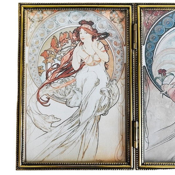 Image 1 of Dittico Art Nouveau vintage, dipinto di Alphonse Mucha, doppia cornice in metallo placcato oro, anni '80