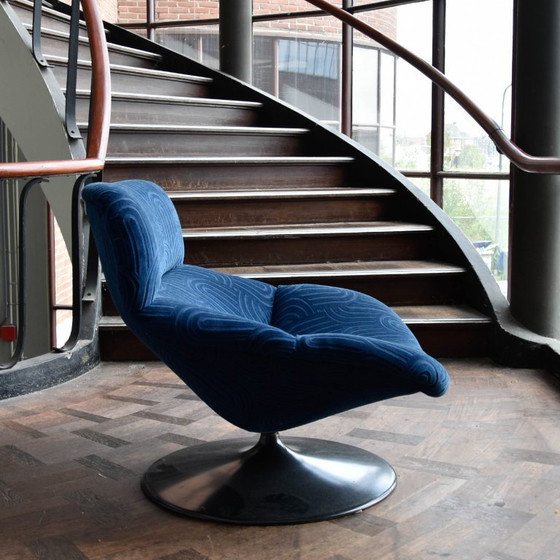 Image 1 of Artifort F518