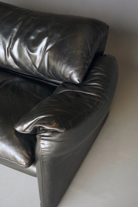 2 Sitzer Maralunga Sofa aus schwarzem Leder für Cassina. 1970er Jahre – 2 Sitzer Sofas, Leather (photo 10 of 20)
