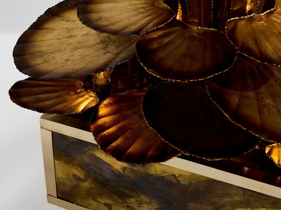 Image 1 of Maison Jansen Coppia di lampade da terra a canne d'ottone con ninfee, anni '70