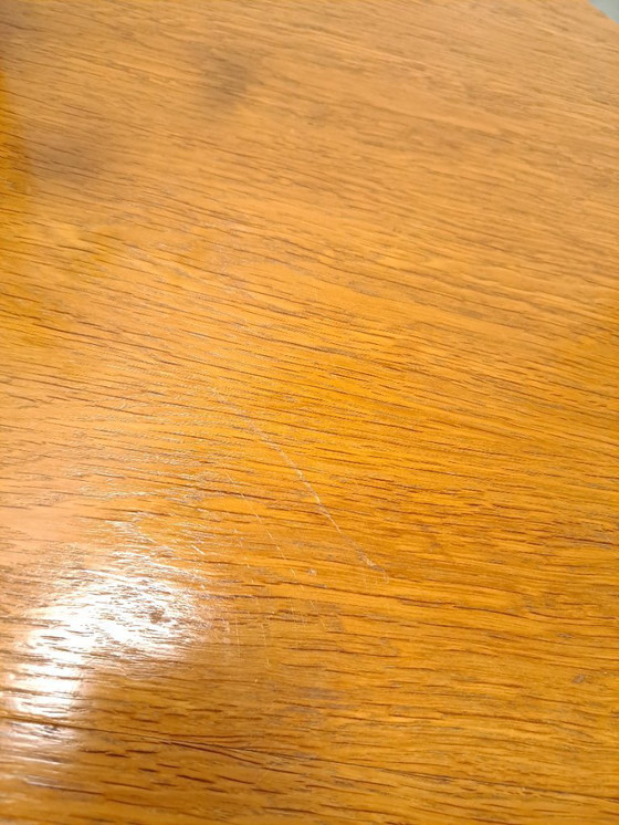 Image 1 of Tavolo da pranzo rotondo ovale allungabile in rovere