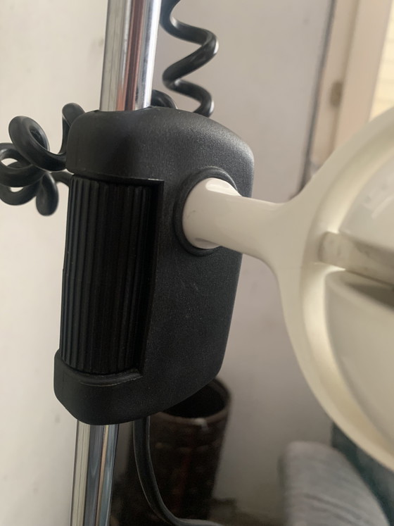 Image 1 of Lampada da terra vintage italiana anni '70, stile Space Age - 2 faretti bianchi regolabili - Cromo e nero
