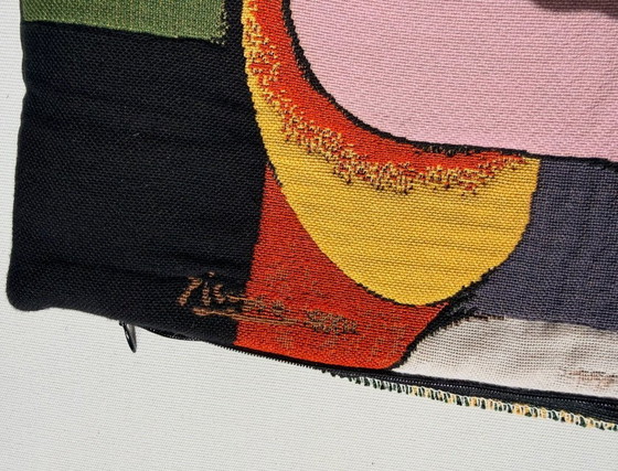 Image 1 of Cojín Gobelin, cabeza de mujer, tejido con auténtico estampado Picasso.