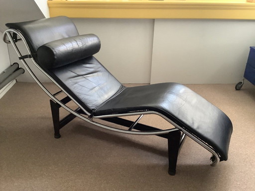 Le Corbusier LC4 Chaisse Longue
