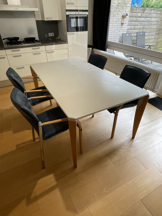 Image 1 of Leolux tafel en stoelen 