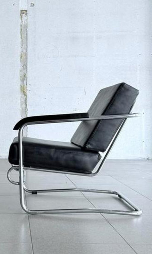 Vintage Lounge Chair by Enrico Prampolini for Cova Milano