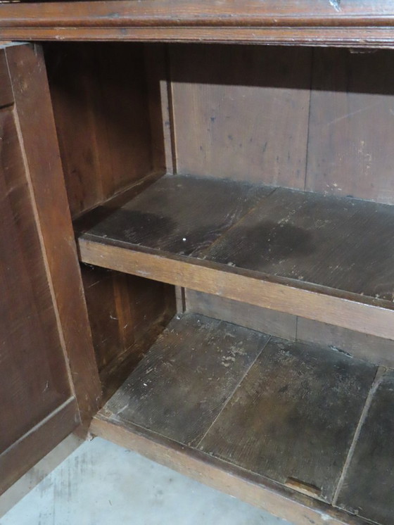 Image 1 of Eikenhouten kast laat 19de eeuw