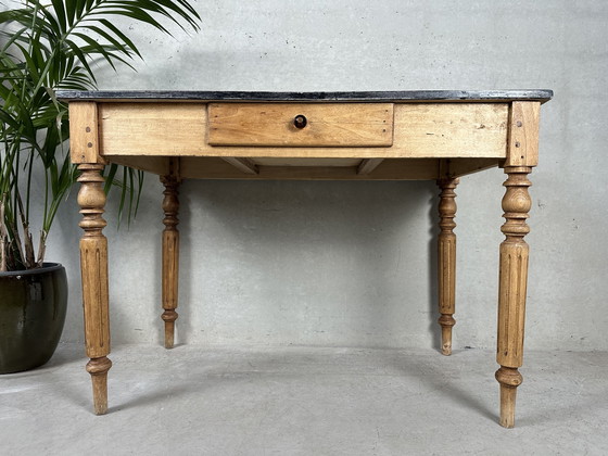Antique Wooden Work Table – Side tables, Glass (photo 2 of 14)