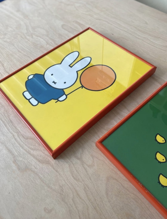 Image 1 of Dos marcos naranjas con impresión offset, dibujos de Miffy de 1996