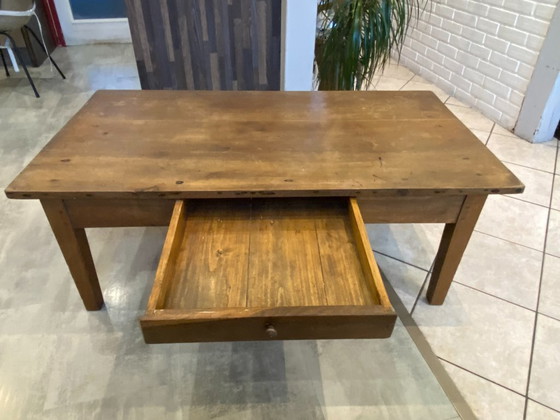 Image 1 of Tavolino rustico da caffè in rovere massello con 1 cassetto, circa 1930