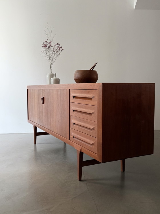 Image 1 of Ib-Kofod Larsen para aparador de teca Faarup Mobelfabrik, Dinamarca, años 60