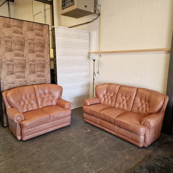 Image 1 of Ensemble canapé Chesterfield Haeck 2 places + 3 places - Cuir de boeuf vintage C1058