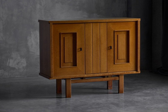 Image 1 of Armadio brutalista in quercia, Belgio, anni '60