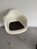 2x Vitra DAR stoelen
