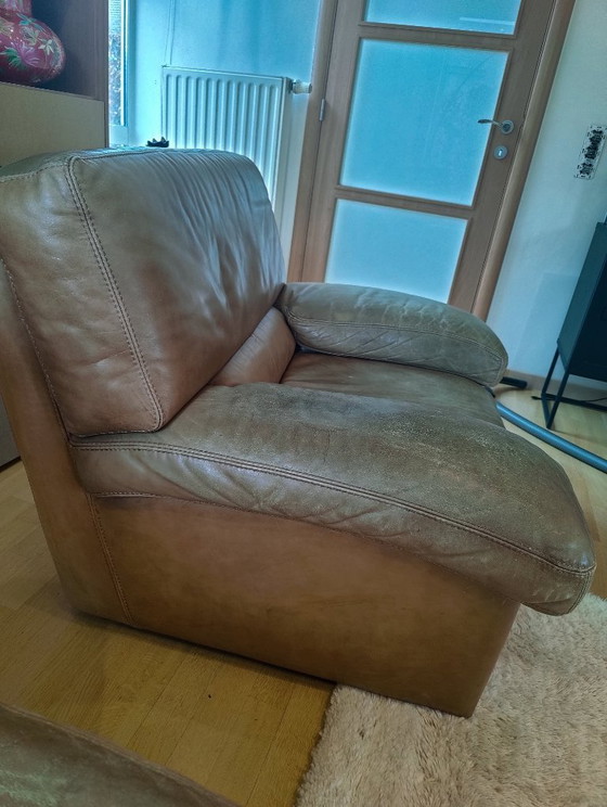 Image 1 of Set di divani in pelle di bufalo vintage: design senza tempo, comfort ineguagliabile e carattere autentico