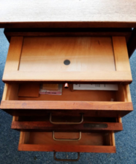 Image 1 of Vintage Deens Design Bureau | NM made in Denmark| Massief Teak| 5 Laden | 2 uitschuifplankjes | Made in Denmark