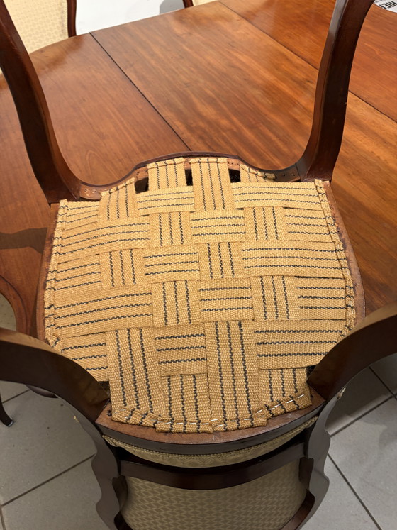 Image 1 of Antiker Collisen-Tisch mit einer massiven Mahagoni-Zwischenplatte und 6 Mahagoni-Stühlen