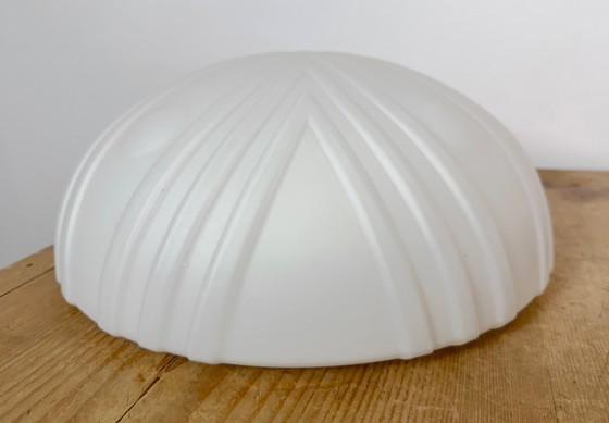 Lampada da Parete o Plafoniera Vintage in Vetro Latte, Anni '70, Plafoniere, Metallo, Bianco (foto 3 di 14)