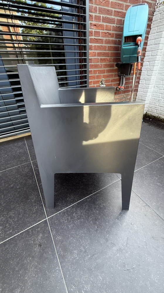 8 sillas de jardín de juguete | Philippe Starck para Driade – Plastic (photo 5 of 11)