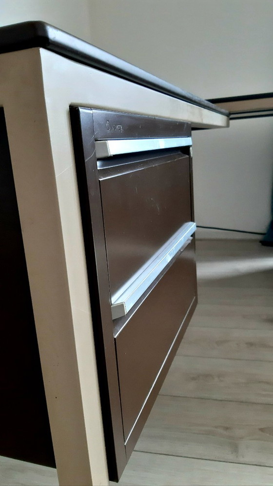 Vintage industrieel metalen hoek bureau jaren 70. – Asmeta (photo 2 of 6)