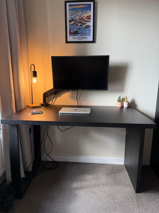 Black desk - Excellent condition