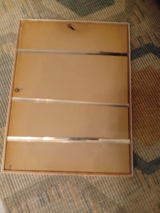 List with print of mill