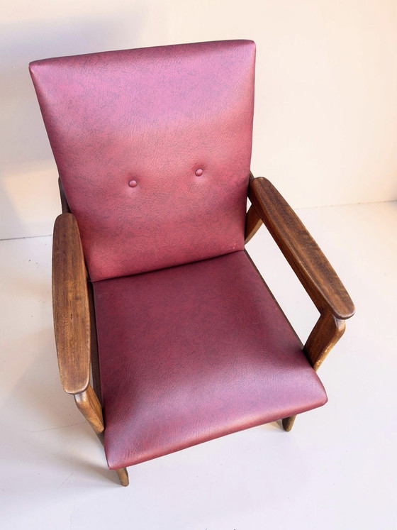 Image 1 of Ensemble de fauteuils design vintage – similicuir rouge et teck (années 1960)