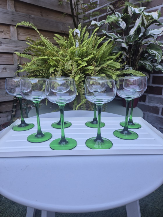 Ensemble de 8 verres à vin Luminarc Vintage à pieds verts – Verres et carafes, Glass (photo 12 of 15)