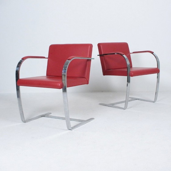 Image 1 of BRNO Modernistische rode fauteuil toegeschreven aan Ludwig Mies van der Rohe - Knoll International