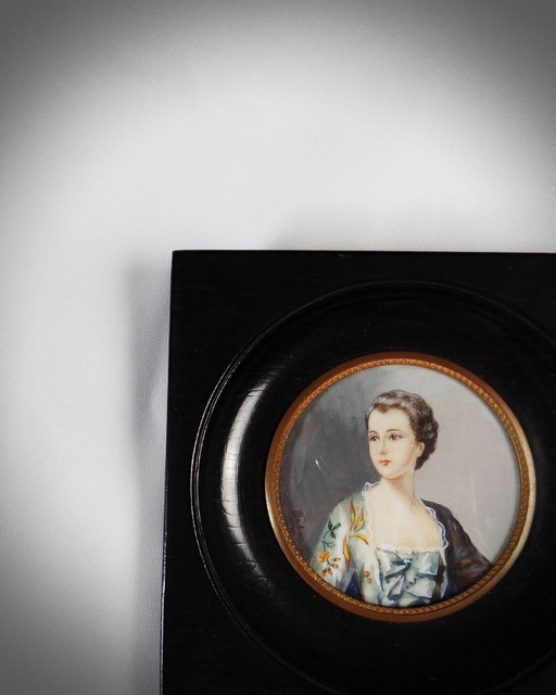 Portrait miniature Madame de Pompadour peint à la main sur Ivoire signé MAD XIXème