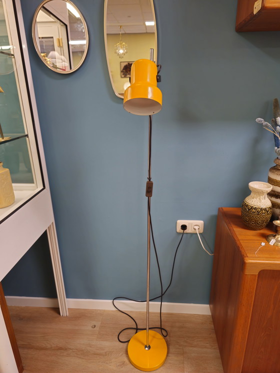 Image 1 of Lampadaire Vintage Lampadaire Jaune Ajustable
